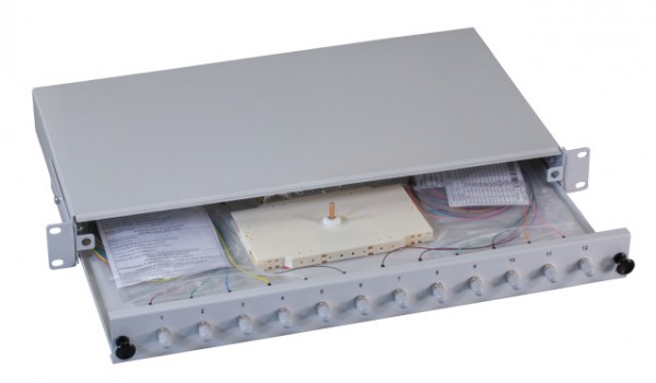 LWL-Patchpanel Spleisbox,19&quot;, 12xST, 50/125um,ausziehbar,OM4, Vorkonfektioniert,