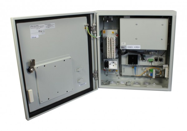ZTE VDSL2/G.FAST DSLAM mit 8 Ports Bundle mit AC Netzteil - Vorkonfiguriert - Gigabit Ethernet Uplink